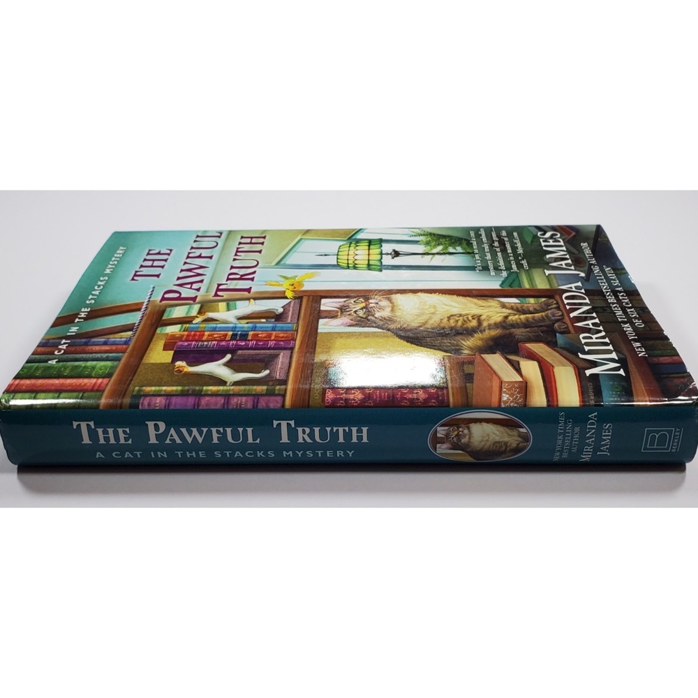 The Pawful‎ Truth (Cat in the Stacks Mystery) - Picture 3 of 6